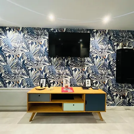 Le Transbordeur شقة